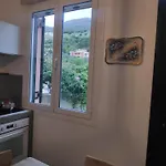 το σπίτι με τις βουκαμβίλιες * Айя-Евфимия