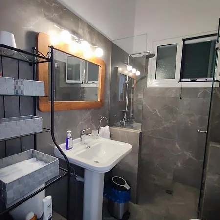 το σπίτι με τις βουκαμβίλιες Vakantiehuis Agia Efimia