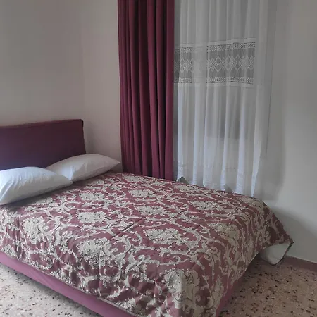 το σπίτι με τις βουκαμβίλιες Hébergement de vacances *